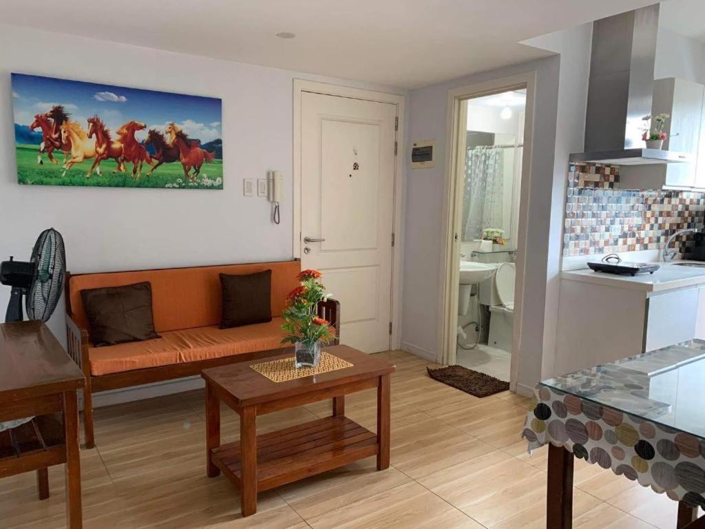 Azure C7 Balcony, Wifi, Near Mall Airport Manila Exterior foto